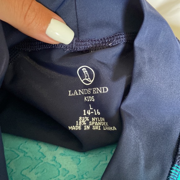 BUNDLE!! LANDS END BOYS SPF RASH GUARD - Picture 3 of 10